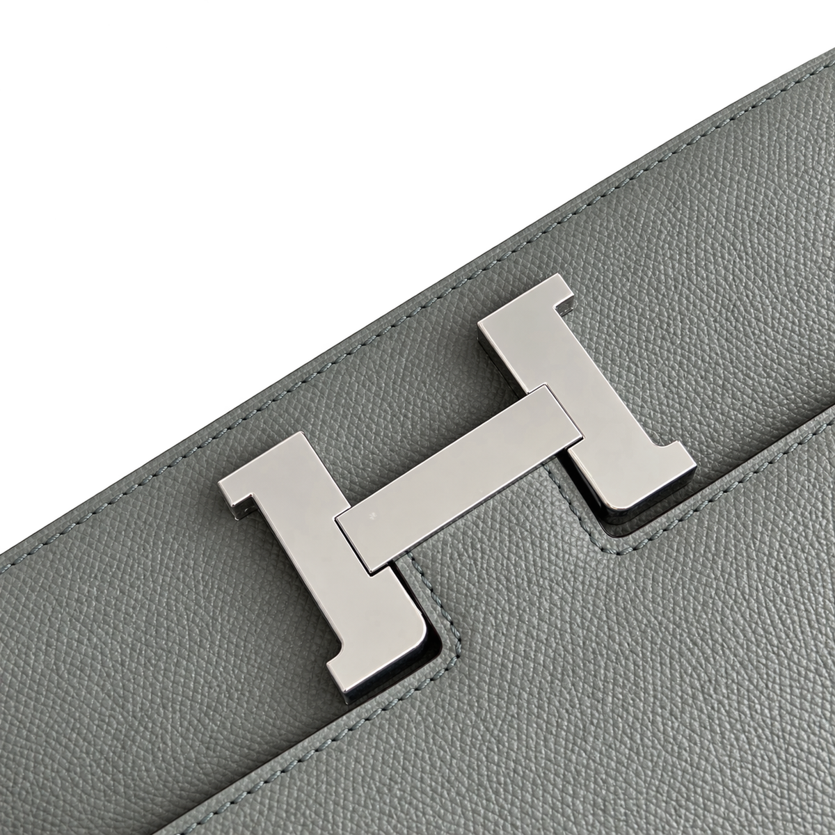 Hermès 26cm Crossbody Bag – Buy Less, Buy Better Luxury Leather