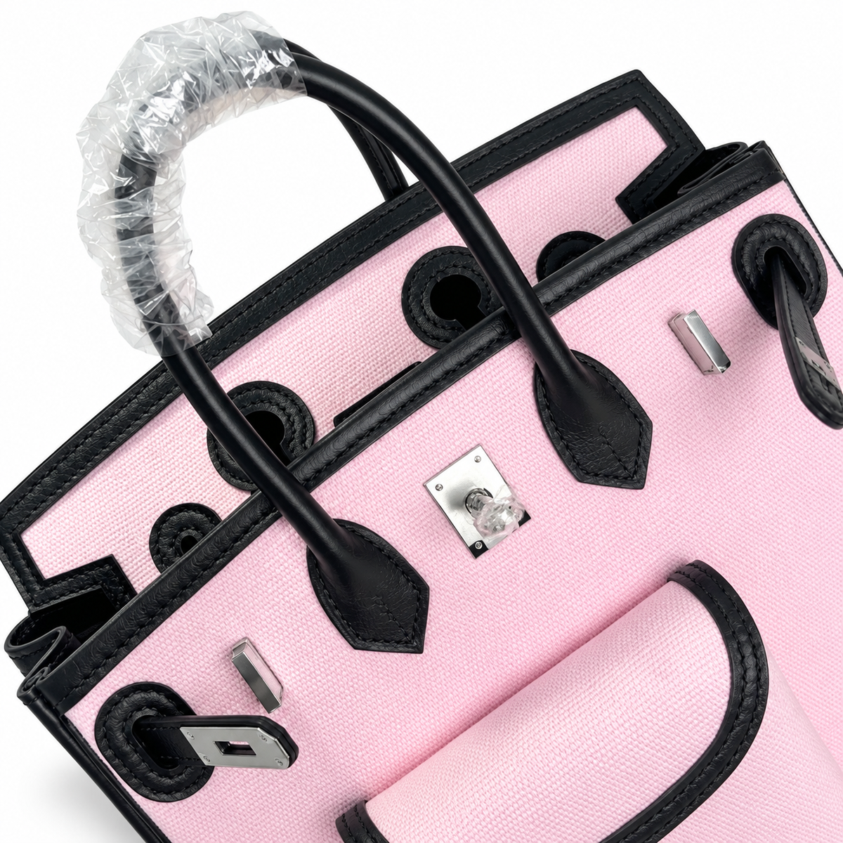 Hermès 25cm Handbag – Romantic Luxury Leather Statement Bag