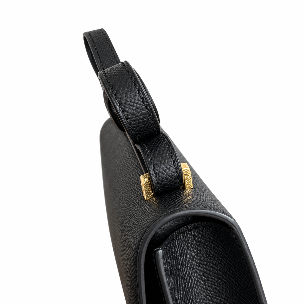 Hermès 26cm Crossbody Bag – Lightweight Luxury Leather Travel